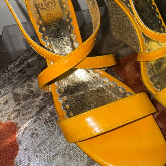 Vintage - Juicy Couture Marigold Strappy Wedge Sandals - Picture 5 of 8